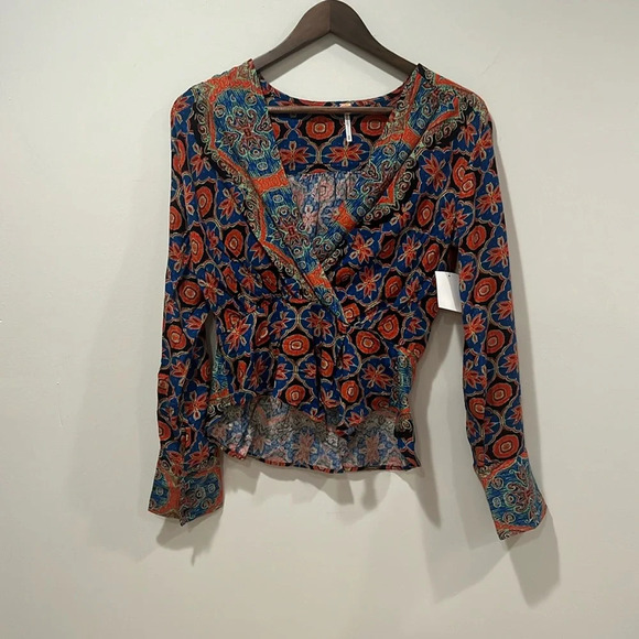 NWT Free People Falling For You Blouse‎ - Size XS - Picture 4 of 9
